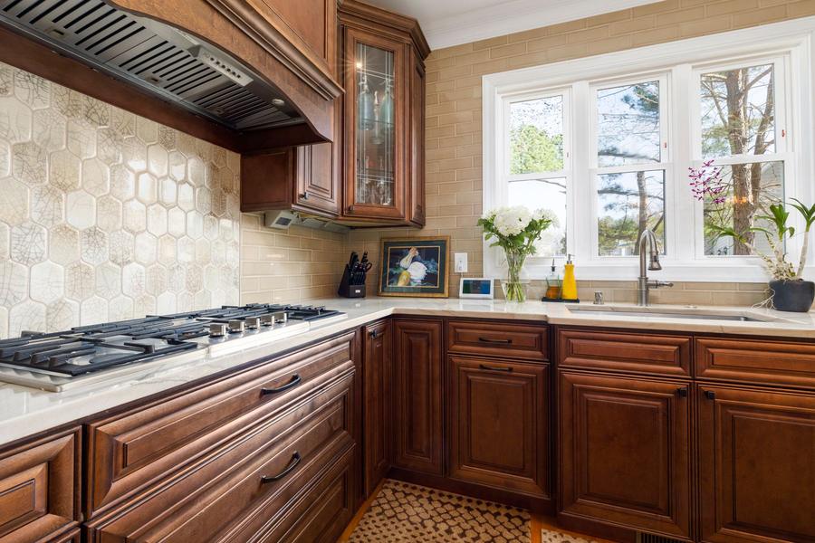 Traditional custom kitchen